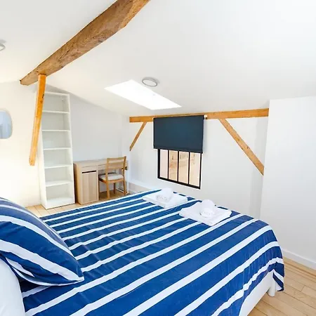 Elegant House Between Medoc Castles And Ocean