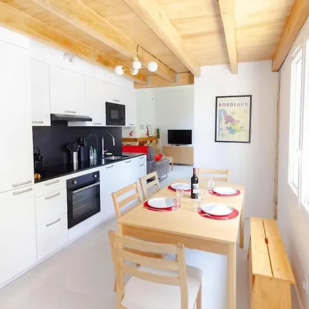 Casa vacanze Elegant House Between Medoc Castles And Ocean *